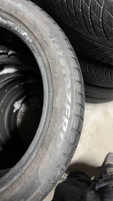 Комплект зимової гуми 275/40/19 Pirelli