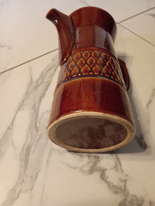 Dzbanek brązowy ceramiczny