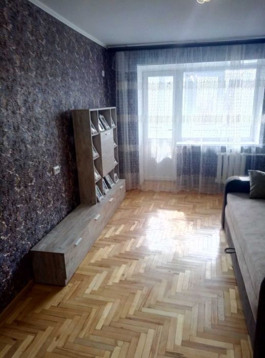 Сдам отличную 2 ком квартиру на малом рынке