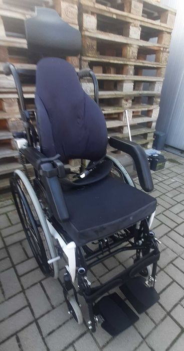 Wózek inwalidzki który postawi cię na nogi - pionizujący wygodny
