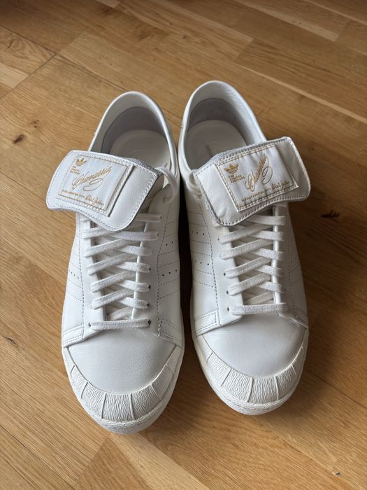 Buty Willy Chavarria x adidas Jabbar Low 'Off White Gold'