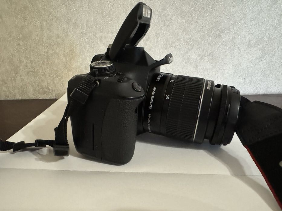 Продам фотоапарат у гарному стані.