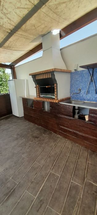 Espaço exterior para eventos com piscina

- Diária 10h00 as 20h00
- Não é permitido pernoitar 
- Não é permitido DJ ou banda/grupos de músicas ao vivo