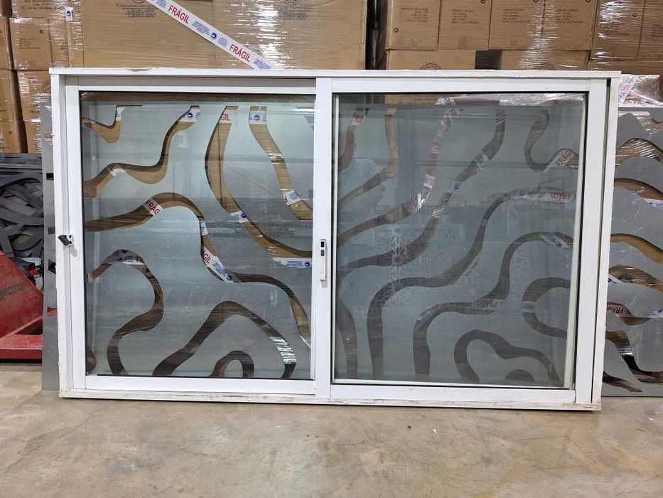 Portas e janelas em aluminio usadas