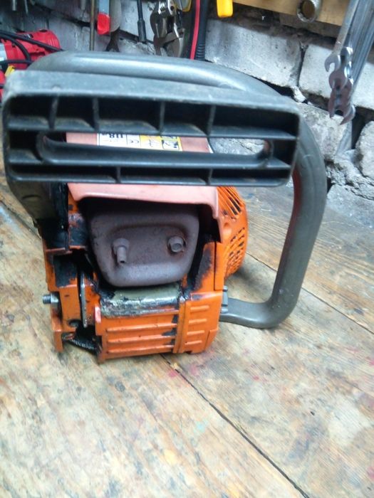 Hyusqvarna piła spalinowa 142