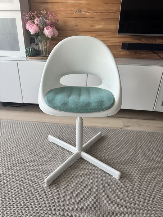 Ikea krzeslo biurowe dla dzieci