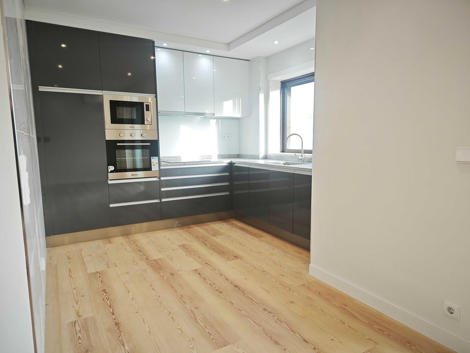 Excelente apartamento T2 à venda em Travessa Junqueira de Cima 38, Mafamude e Vilar do Paraíso