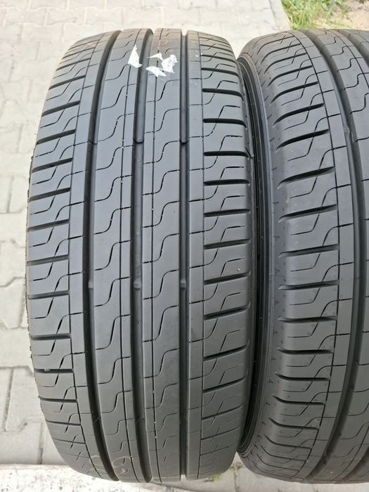 235/65/16C Pirelli CARRIER[S]