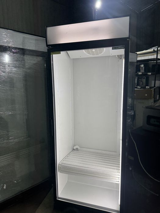 Холодильные витрины