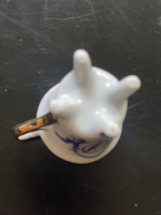 Conjunto de 9 chávenas de café com pires - Decorações Aguiceira