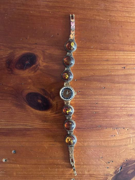 Часы чайка 17 камней янтарь механические женские