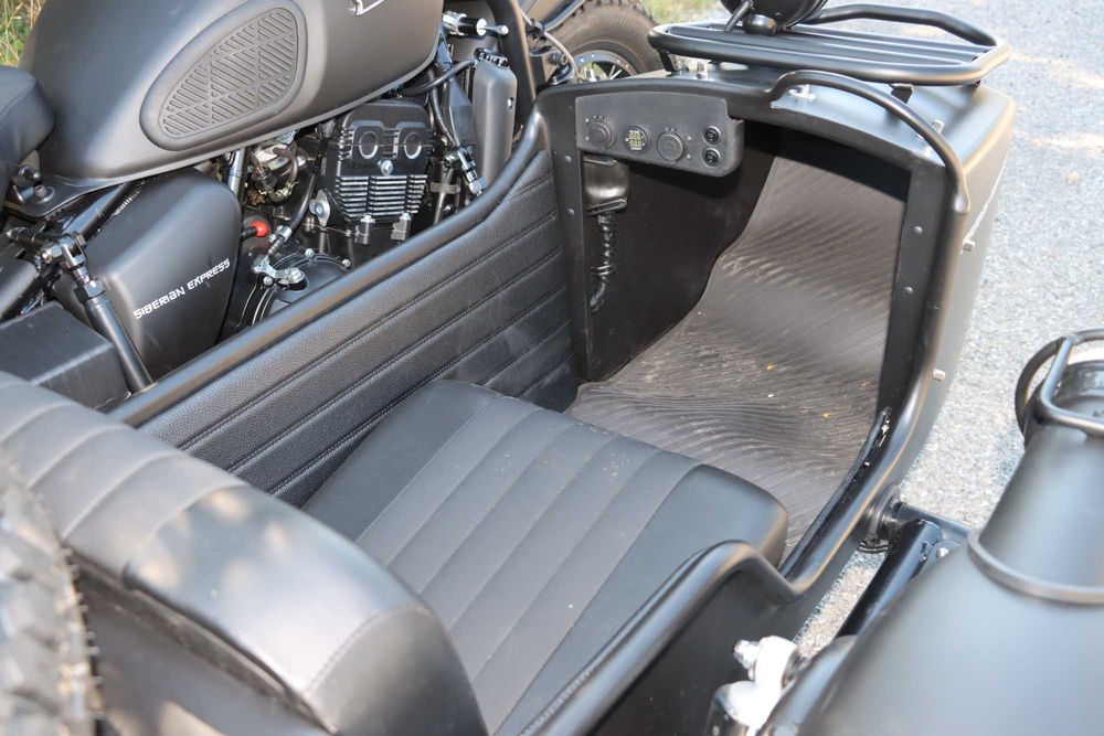 Chang Jiang CJ700 Siberian Express Sidecar