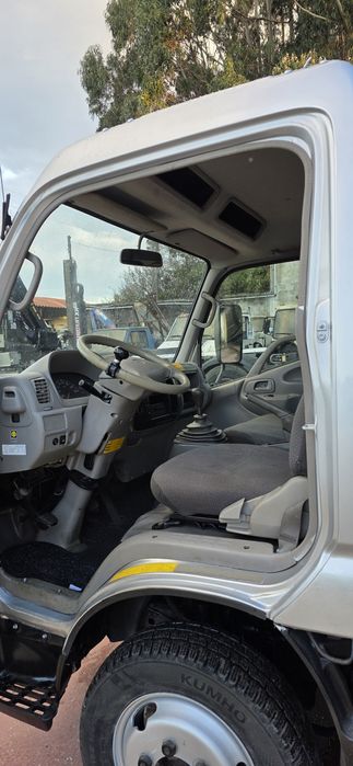 Toyota Dyna 2010, 150.000km basculante tri lateral ligeira