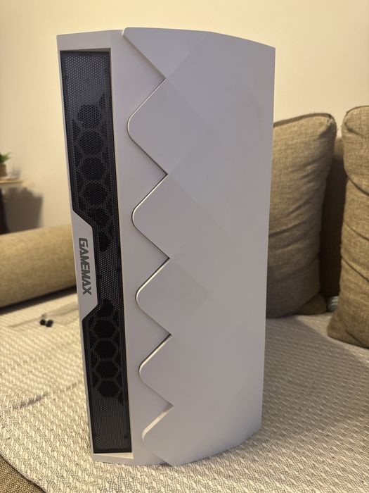 Корпус GameMax diamond white з 2 додатковими кулерами