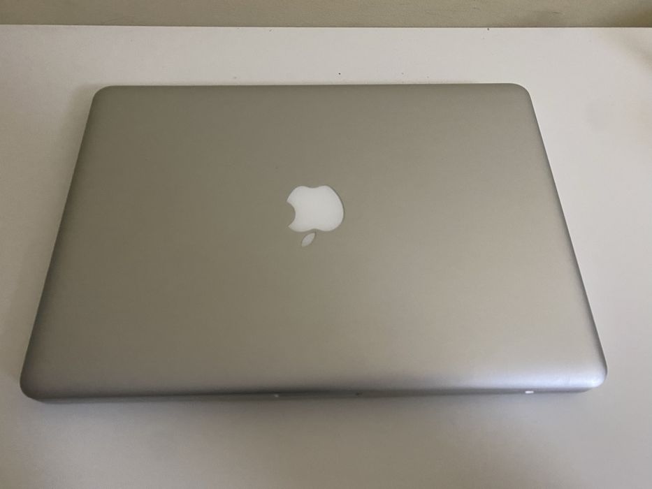 Macbook Pro 13 i5 8gb 512gb SSD