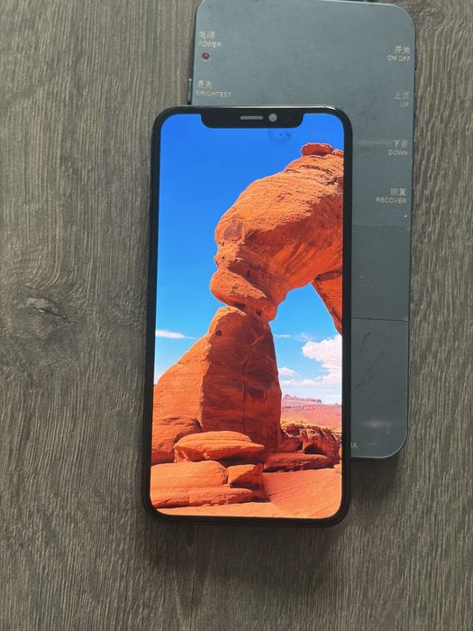Дисплей iPhone 11 Pro
