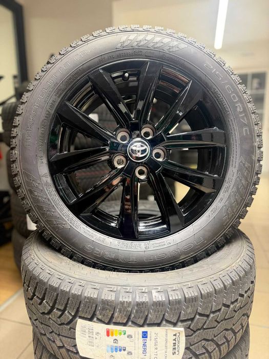 Nowy komplet zimowy 17” do Toyota C-HR, Czarne Alufelgi + Nokian