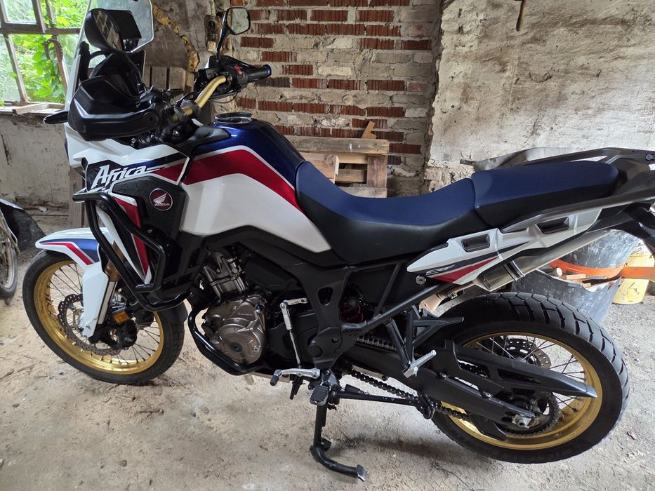 Honda africa twin 1000, manual/quickshifter, dominator, android ter