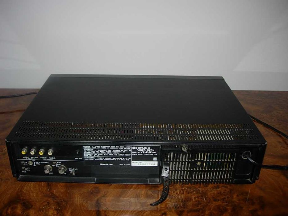 Видеомагнитофон VHS Hitachi VT-416E (GK), JAPAN