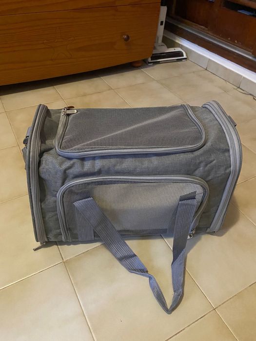 Bolsa/mala de viagem pra animas.