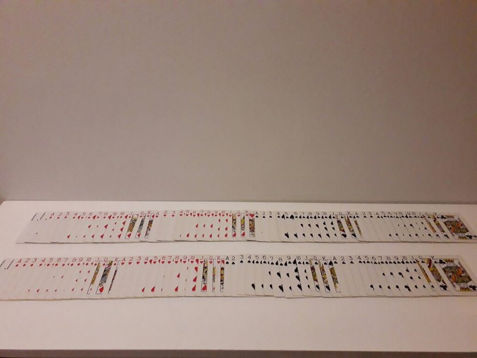 Dois baralhos de cartas