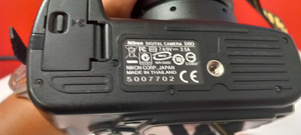 Máquina Fotográfica Nikon d60 + AF-S DX Nikkor 18-55 e 55-200mm+ acess