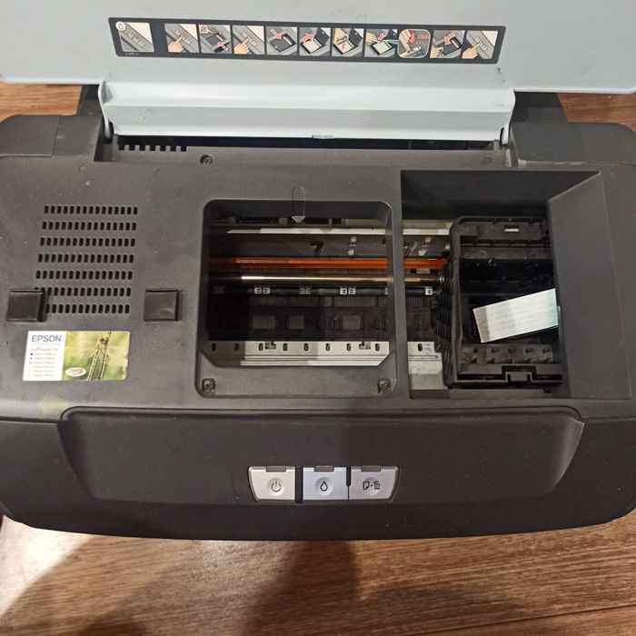 Продам принтер Epson 2700