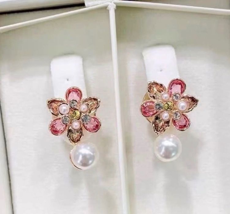 Сережки з кафом та кольє Swarovski idyllia