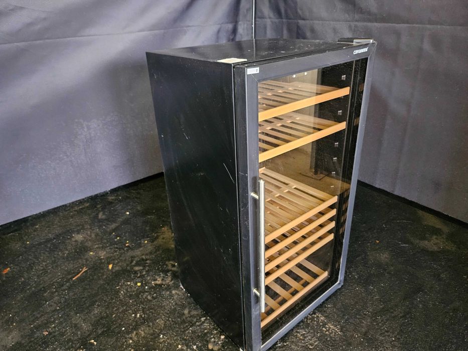 Garrafeira para 72 garrafas