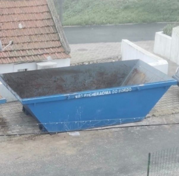 CONTENTORES para entulho de obras resíduos industriais e jardinagem