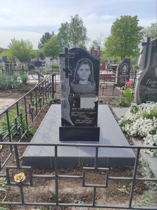 Гранитные памятники