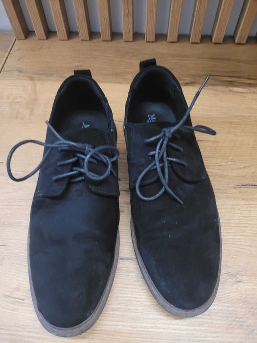 Półbuty  czarne zamszowe