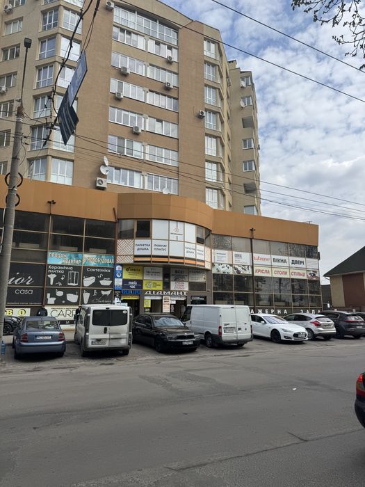 Продаж Комерція 1200$/м2  ТЦ  Діамант, Луцьк (Київський майдан)