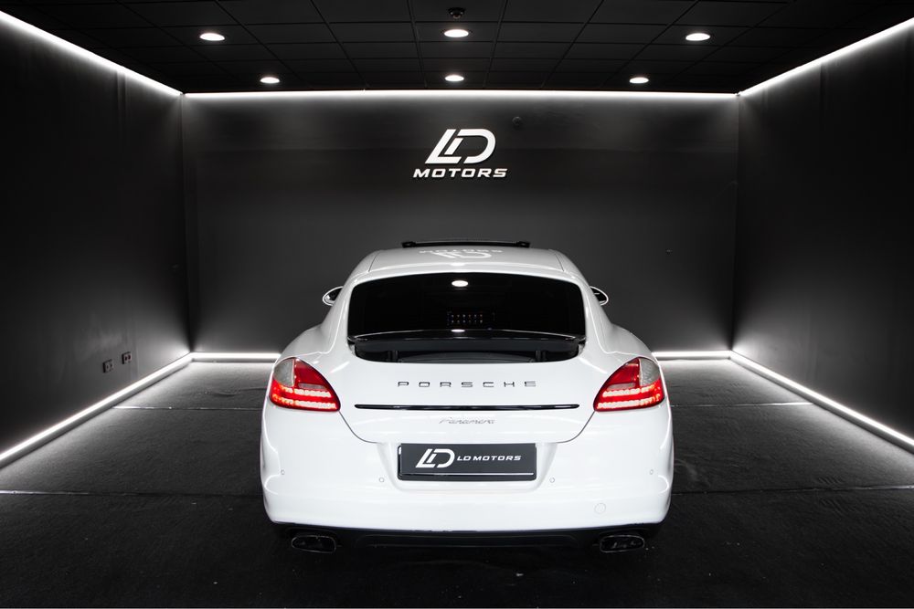 Porsche Panamera 3.0 Diesel 250 CV Ano 2012 foto 4