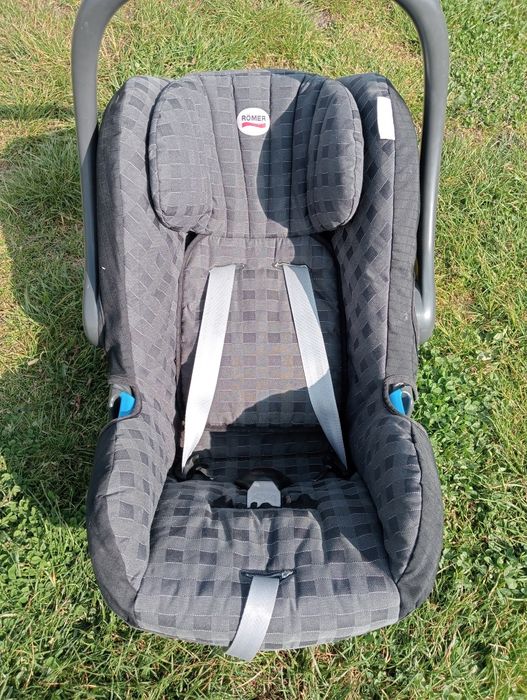 Sprzedam fotelik samochodowy