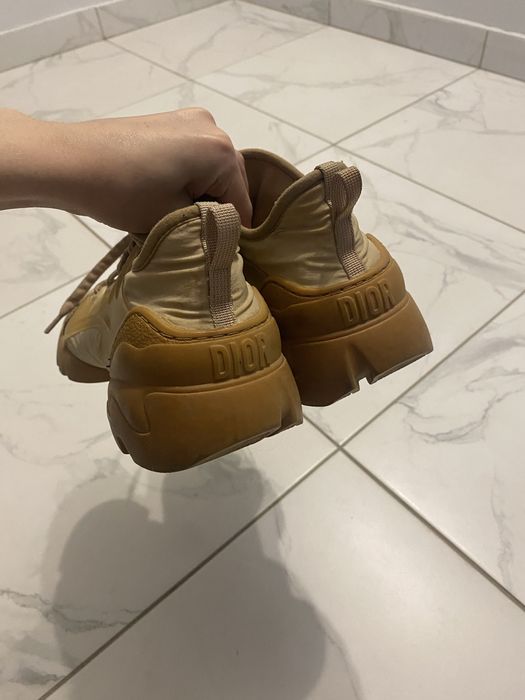 Продам кросівки dior