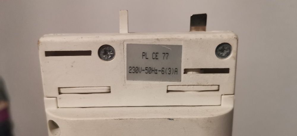 Holofotes / Projetores Profissionais até 120W (Só resta 1)