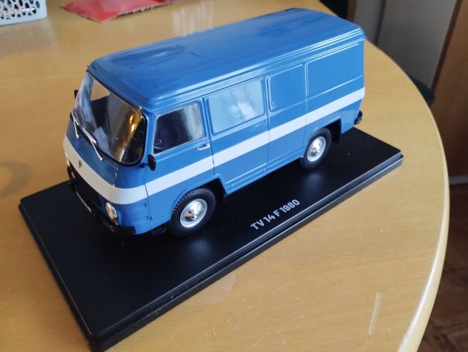 Model TV14 F Hachette 1;24