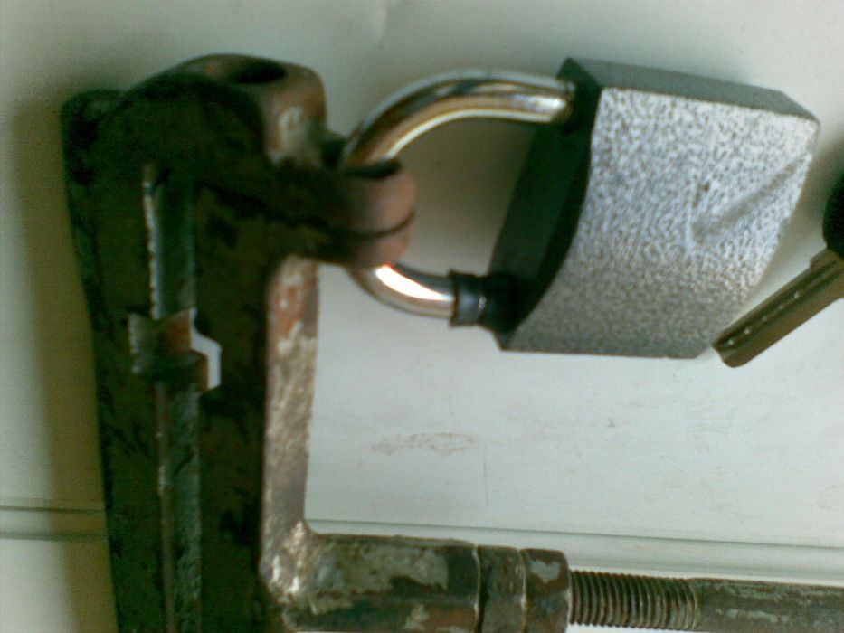 Противоугонное механическое устройство.