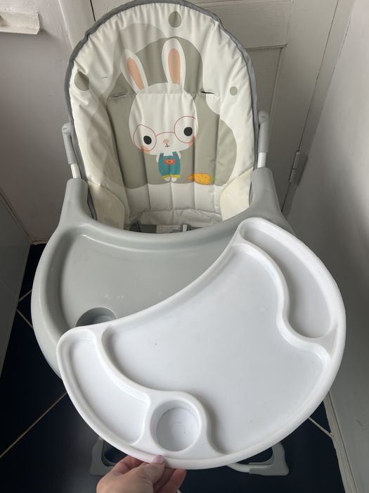 Годувальне крісло