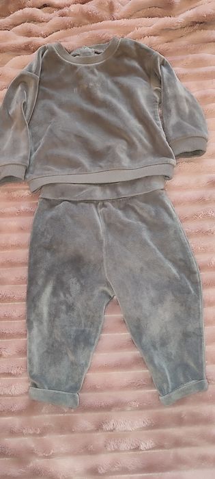 Костюм велюр на дитину до пів року