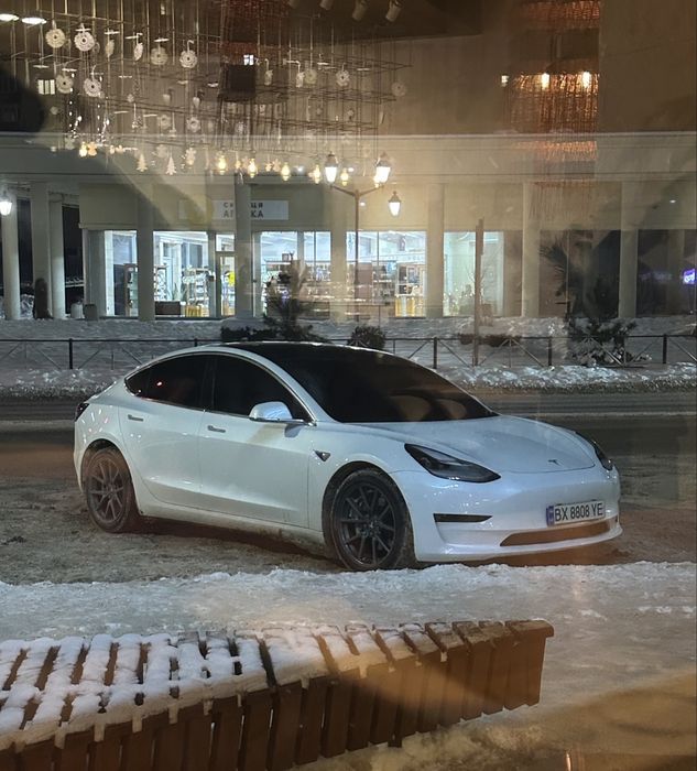 Продам Tesla model 3 повний привід