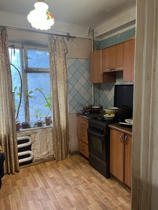 Продаж 2 кімнатноі квартири 3/9 вул.Історична