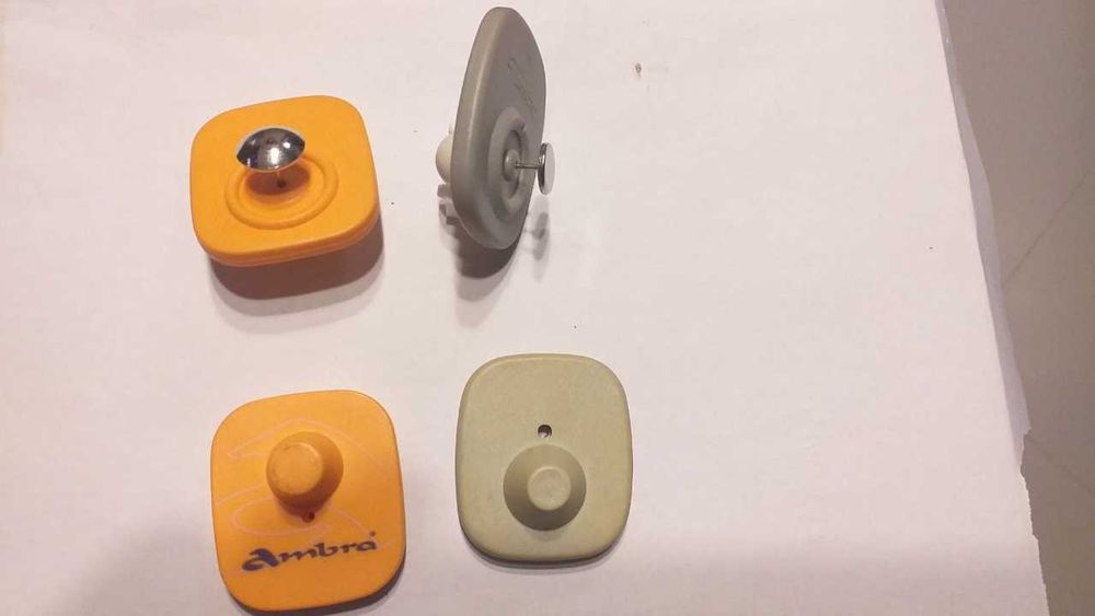 Klipsy do znakowania odzieży