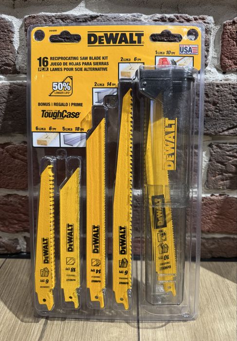 Набор полотен для сабельной пилы DeWalt DW4899  16 шт и тубус