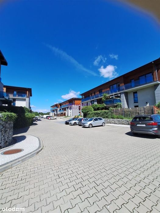 Trzypokojowe mieszkanie w apartamentowcu