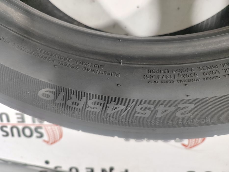 2 pneus semi novos 245-45R19 Hankook - Oferta dos Portes