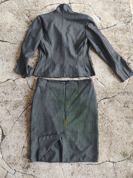 Komplet marynarka ze spódnicą r. XL/XXL