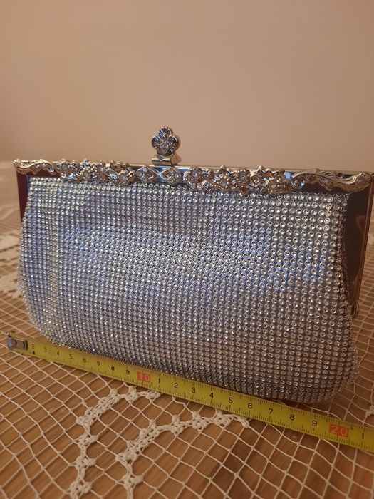 Torebka srebrna z kryształkami + kolczyki gratis