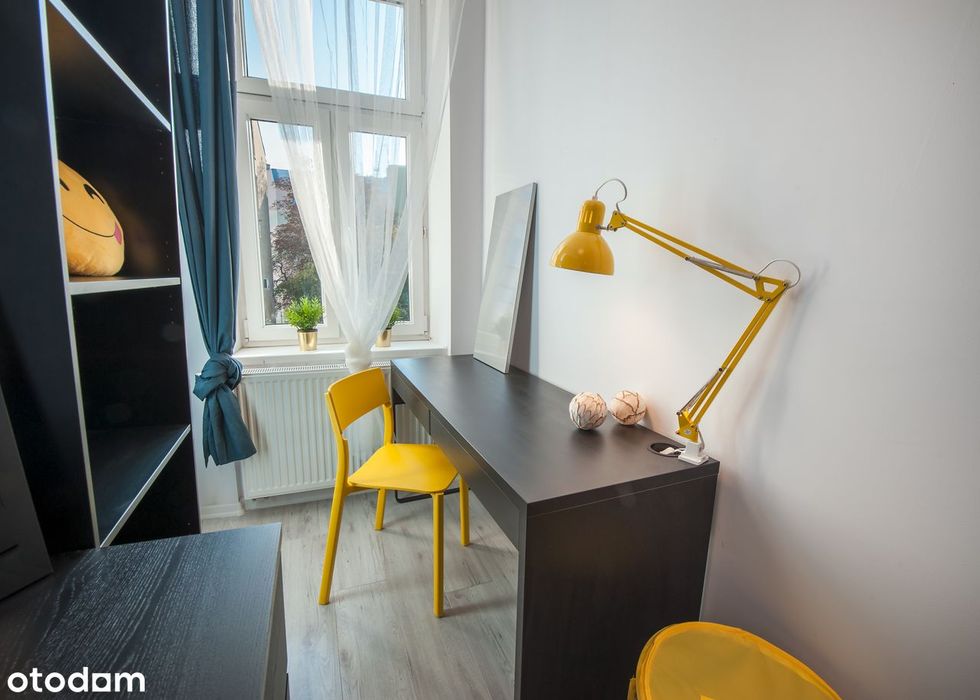 Wejścia z dwóch klatek, mieszkanie inwestycyjne w formie dwóch 54m2